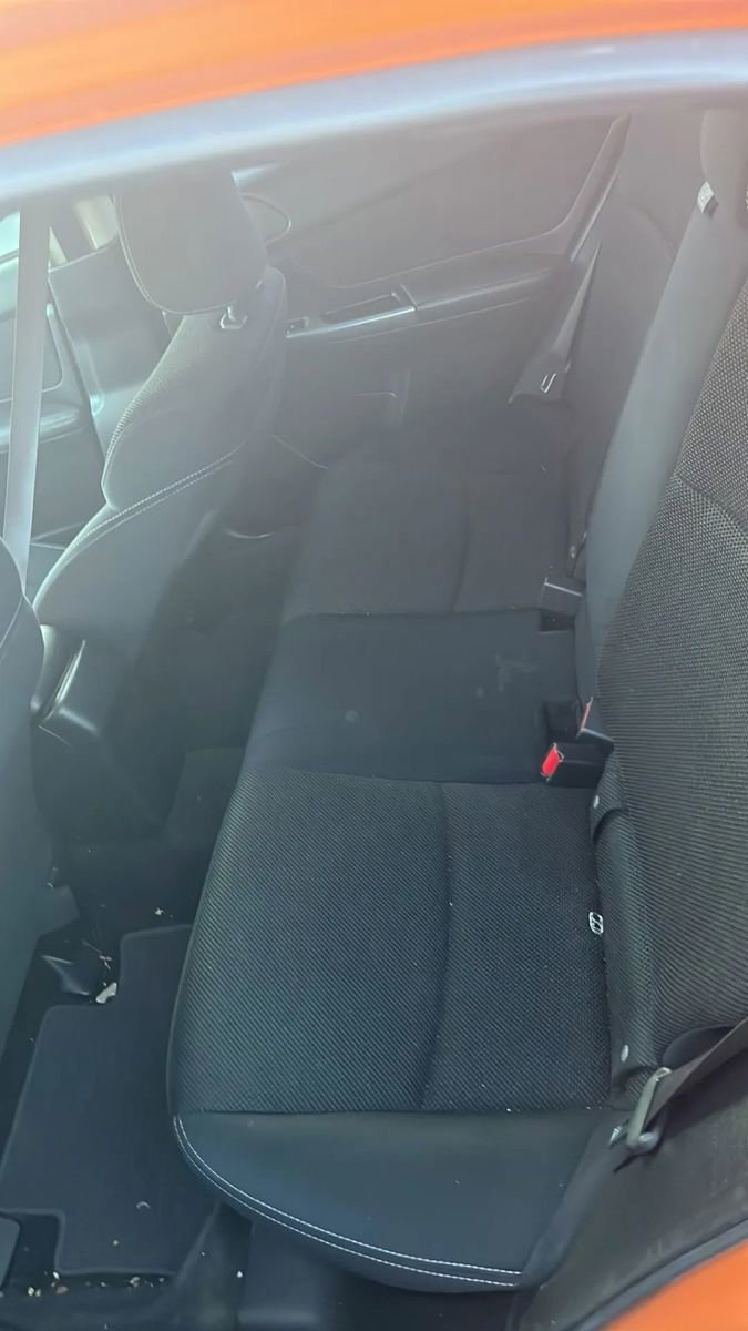 Used 2015 Subaru Crosstrek 2.0i Premium w/ Moonroof Package image 14