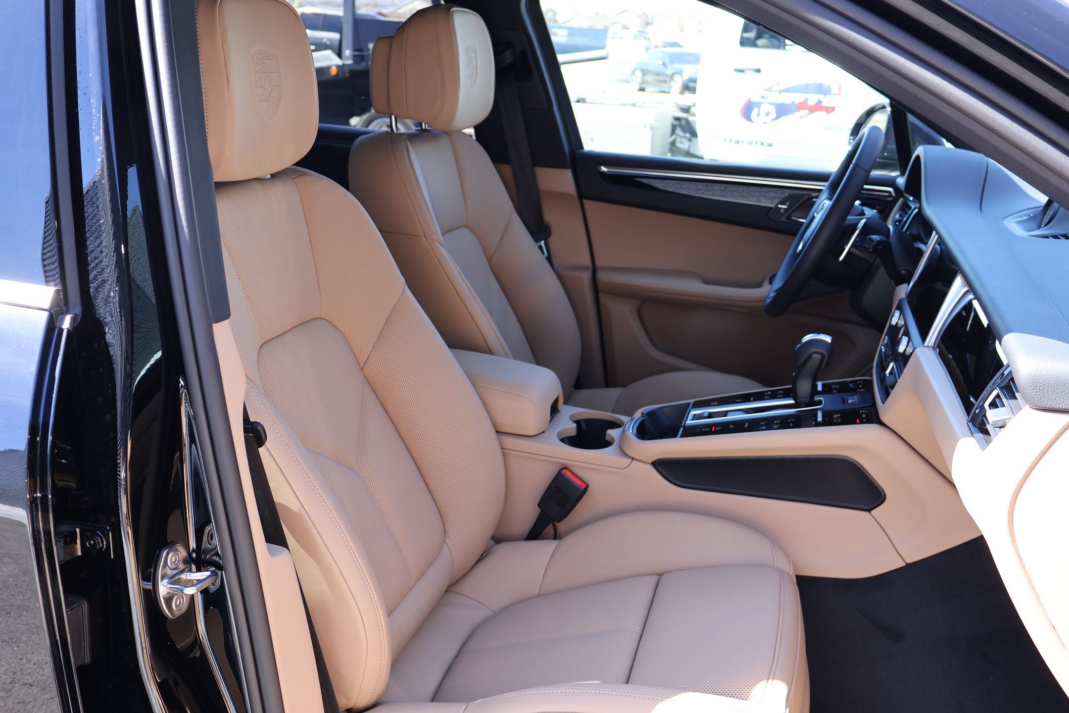 New 2026 Porsche Macan AWD/4WD image 26
