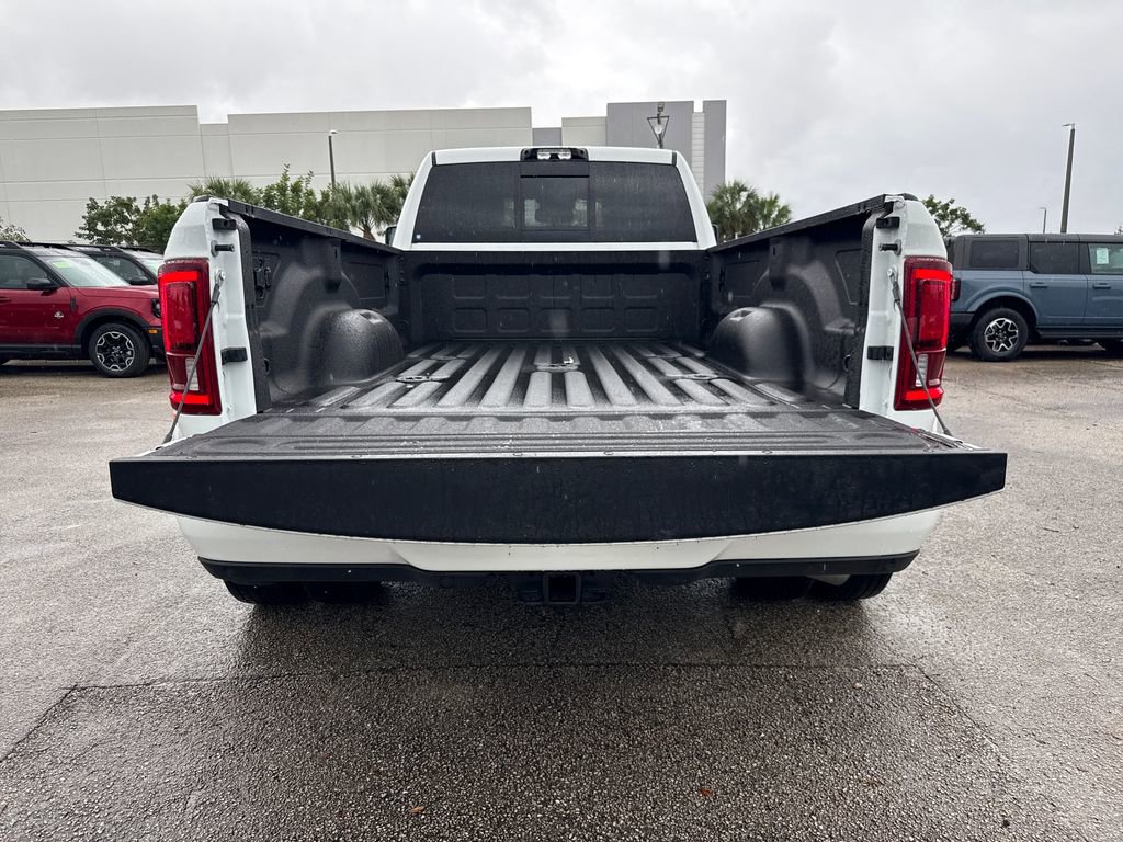 Used 2025 RAM 3500 Limited image 32