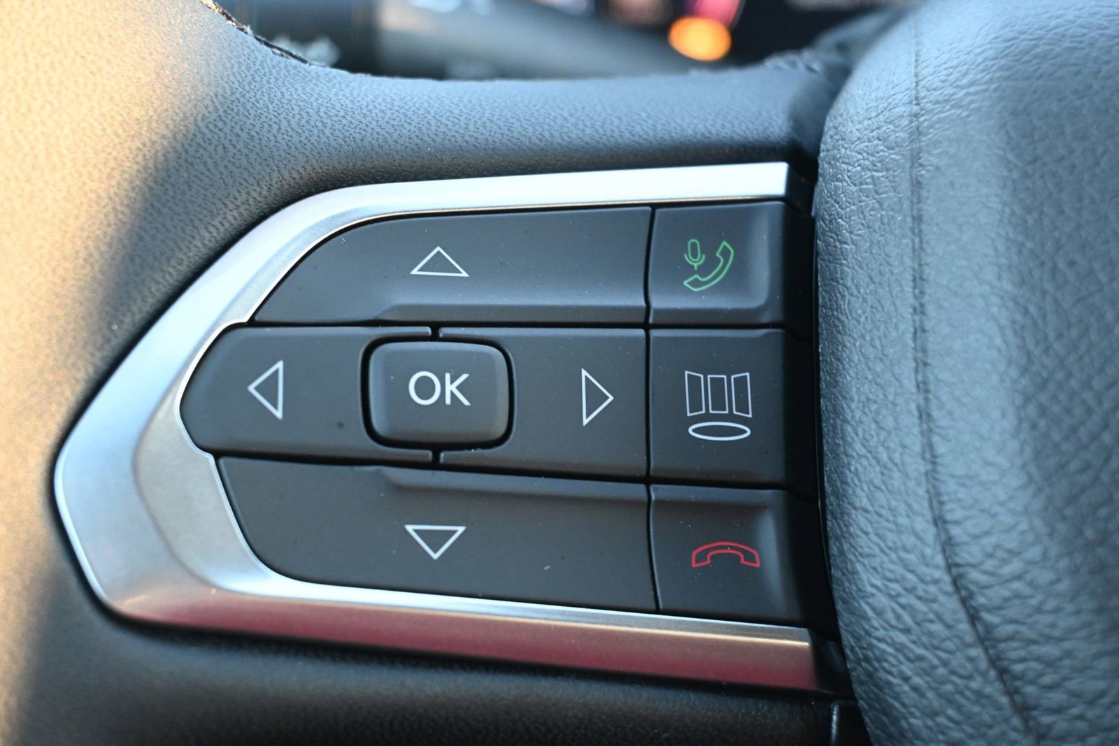 New 2026 Jeep Compass Limited w/ Sun, Sound & Navigation Group image 8