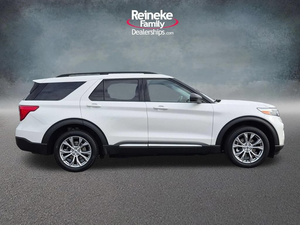 Used 2021 Ford Explorer XLT w/ Equipment Group 202A AWD/4WD image 4