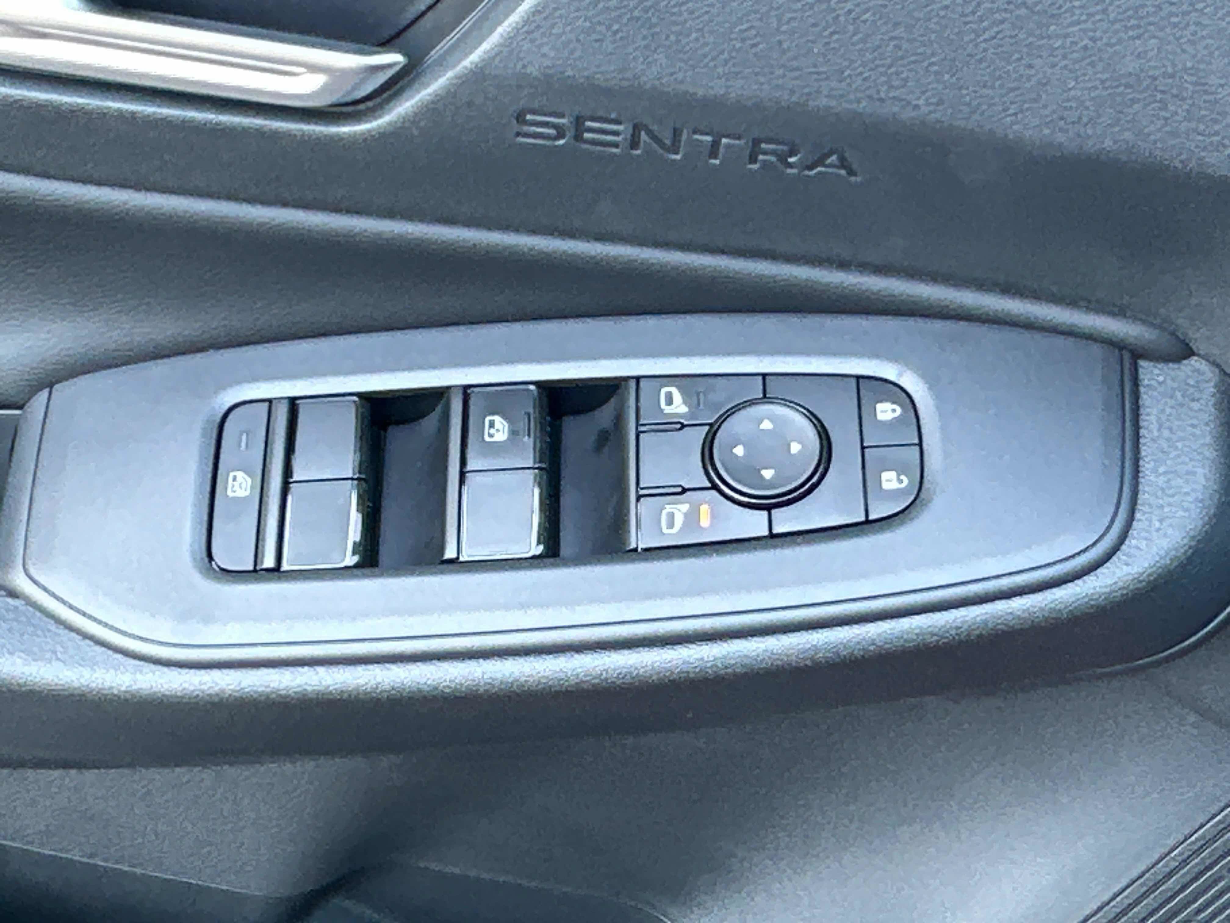New 2026 Nissan Sentra SV w/ SV Convenience Package FWD image 17