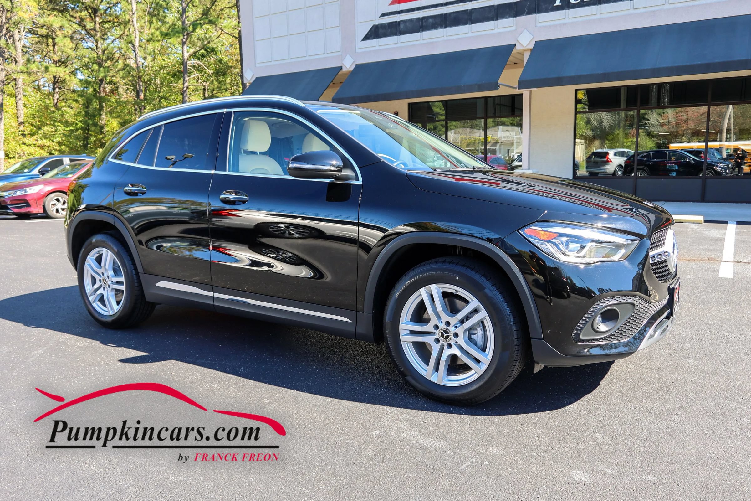 Used 2021 Mercedes-Benz GLA 250 4MATIC w/ Premium Package image 1