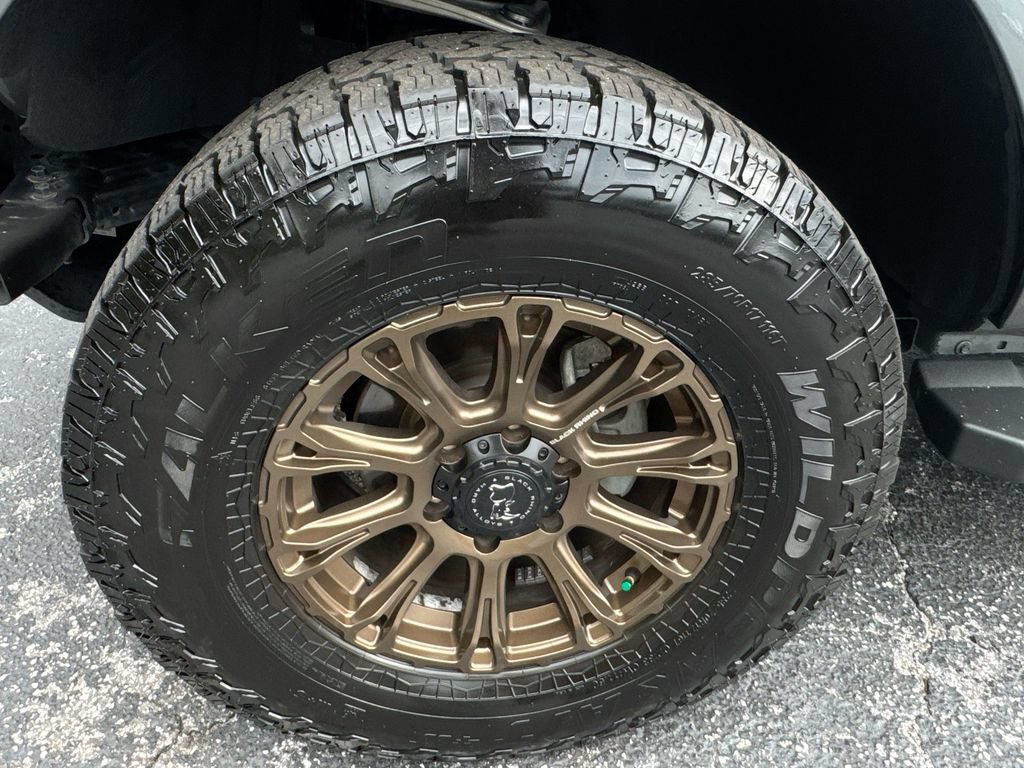 Used 2024 Ford Bronco Outer Banks AWD/4WD image 12