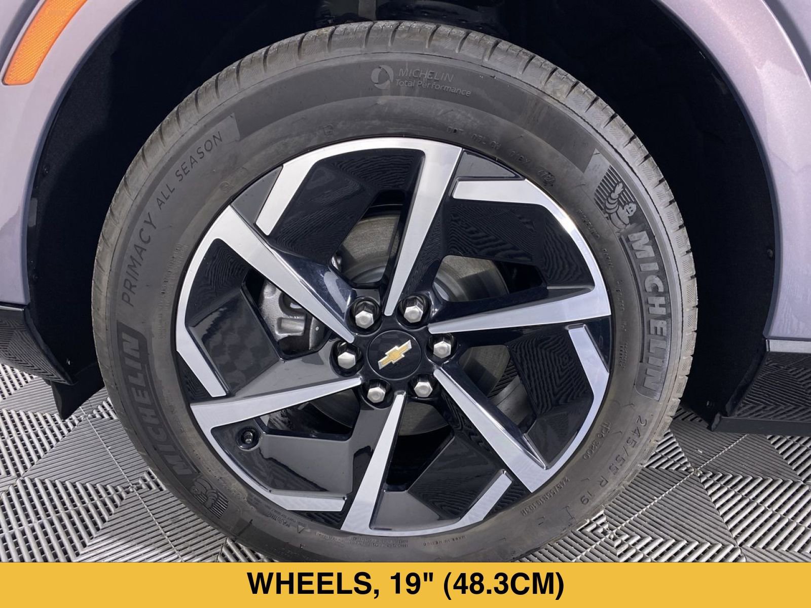 Certified 2025 Chevrolet Equinox EV LT FWD image 14