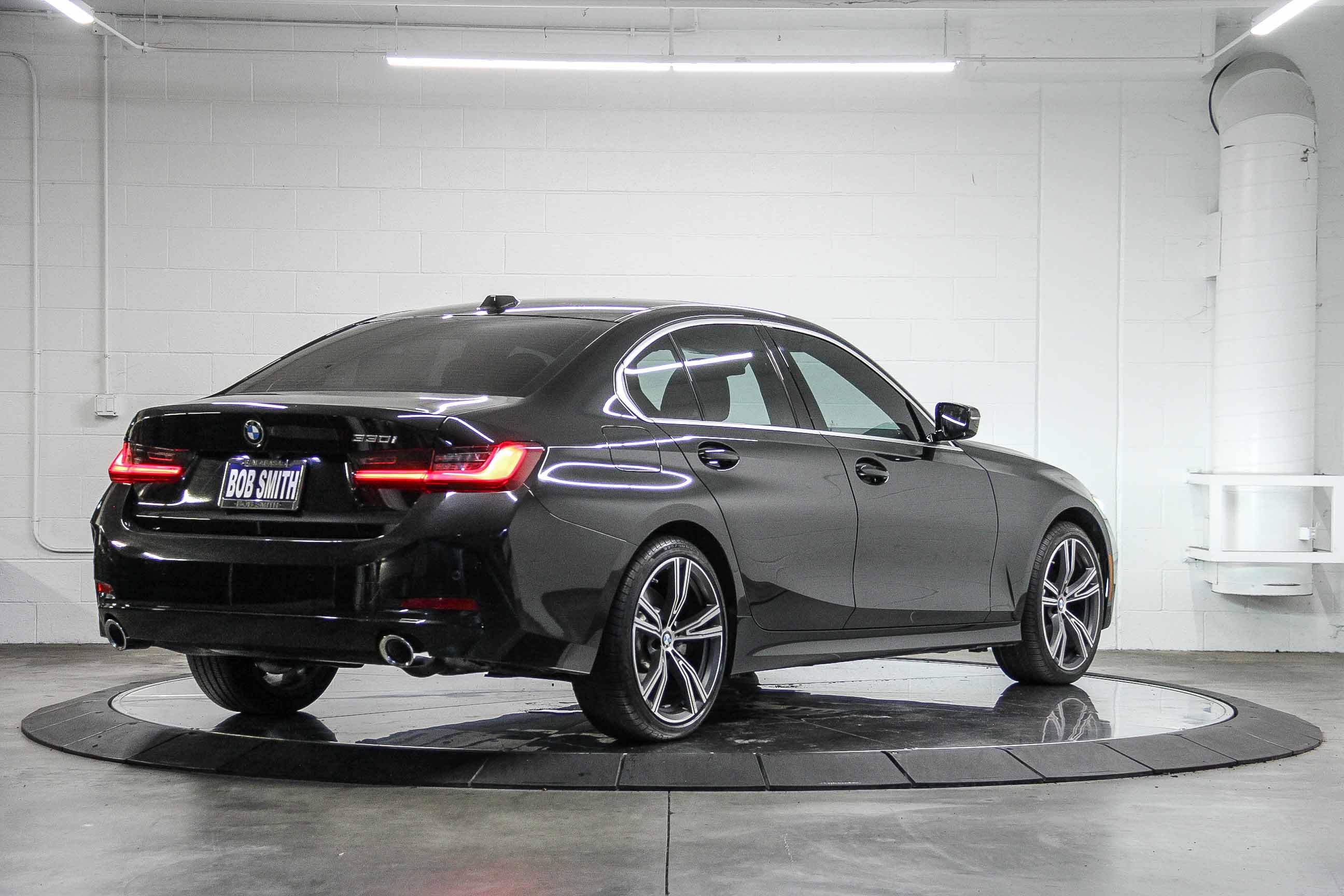 Used 2024 BMW 330i Sedan w/ Convenience Package image 6