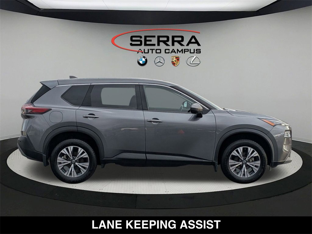 Used 2021 Nissan Rogue SV image 12