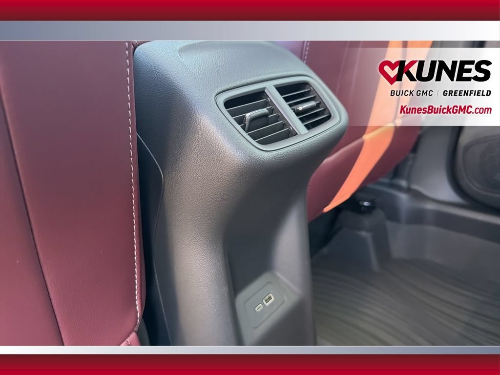 New 2026 Buick Envision Sport Touring AWD/4WD image 38