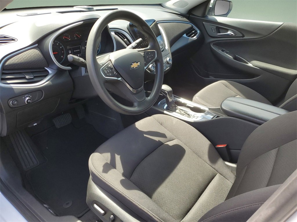Used 2023 Chevrolet Malibu LT image 18