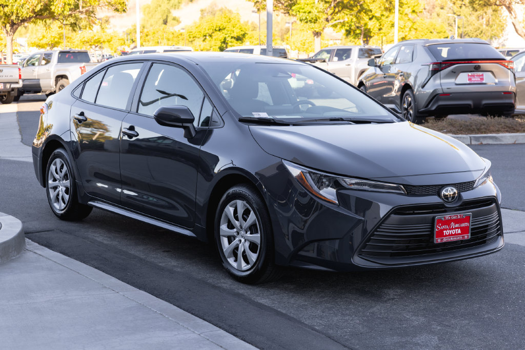 Certified 2026 Toyota Corolla LE FWD image 3