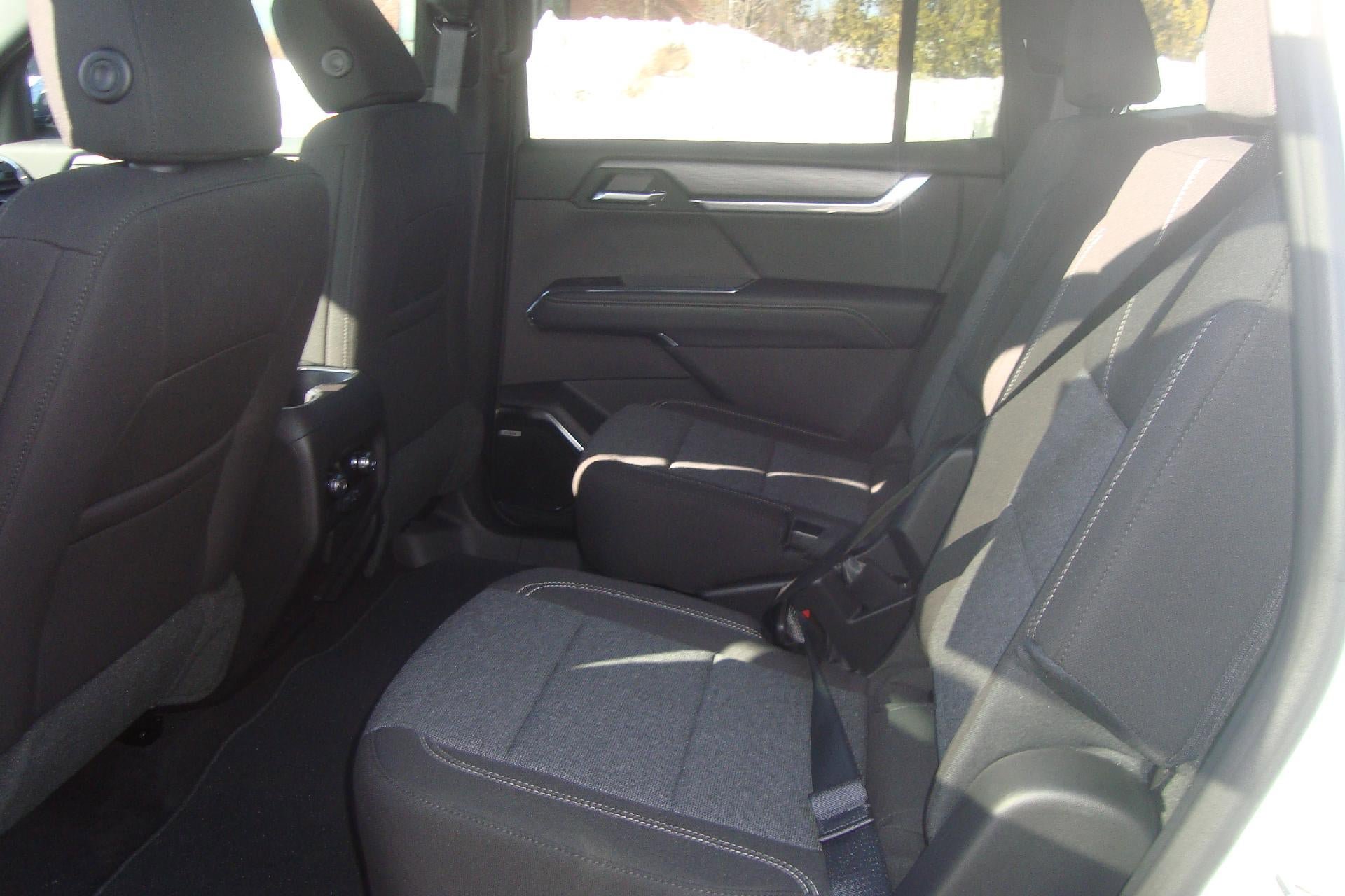 New 2026 GMC Acadia Elevation AWD/4WD image 18