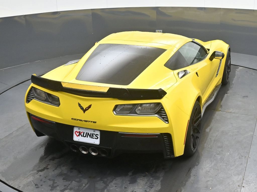 Used 2016 Chevrolet Corvette Z06 w/ Z07 Performance Package RWD image 26
