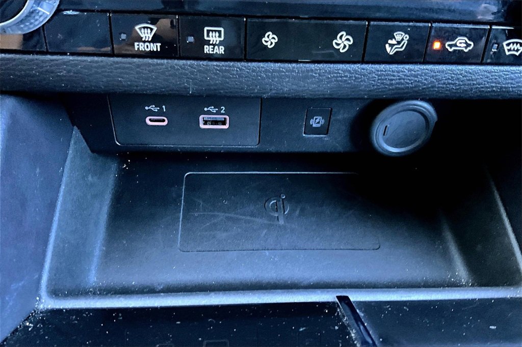 Used 2024 Mitsubishi Outlander SE image 15