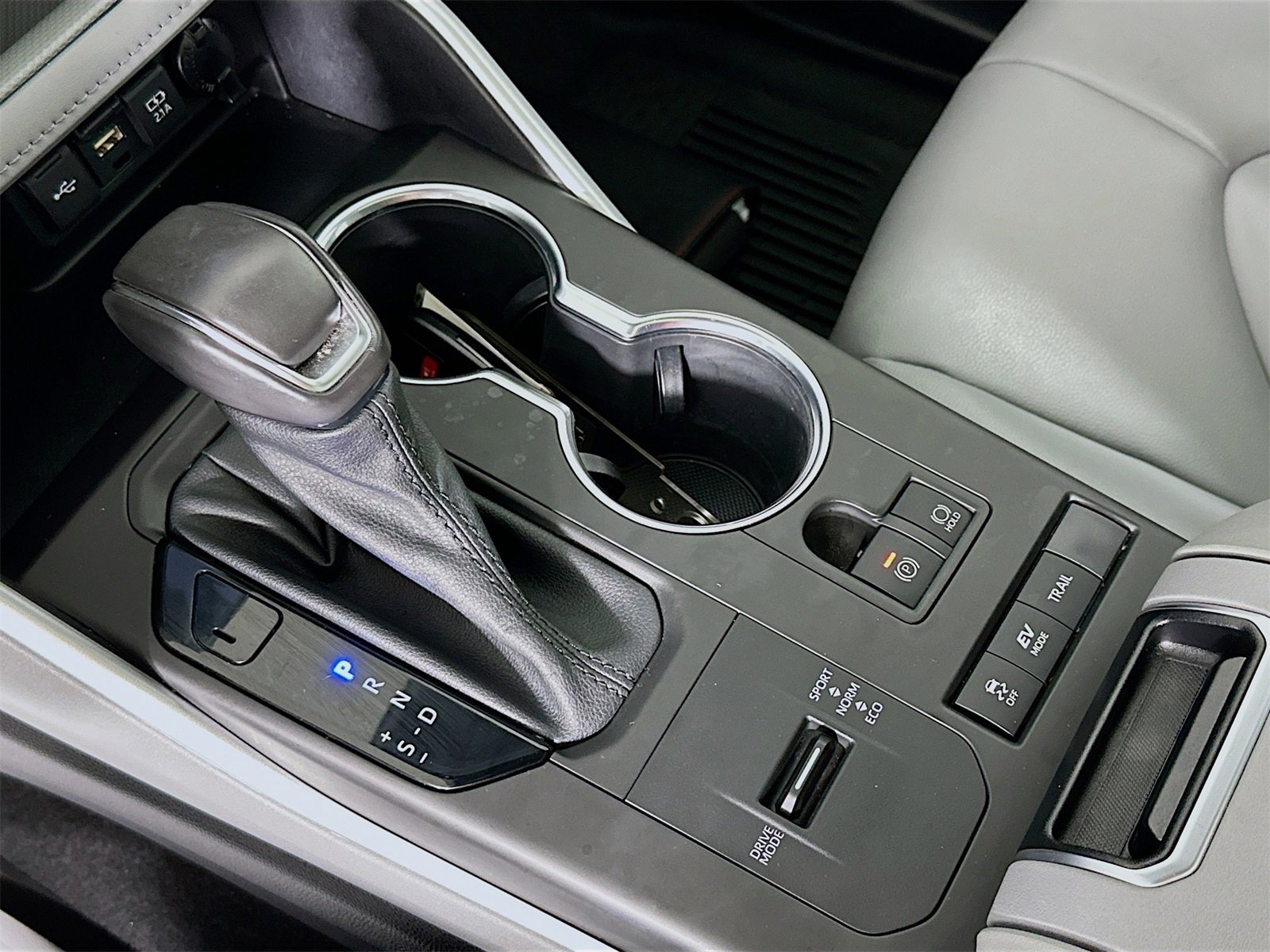 Certified 2021 Toyota Highlander XLE image 17