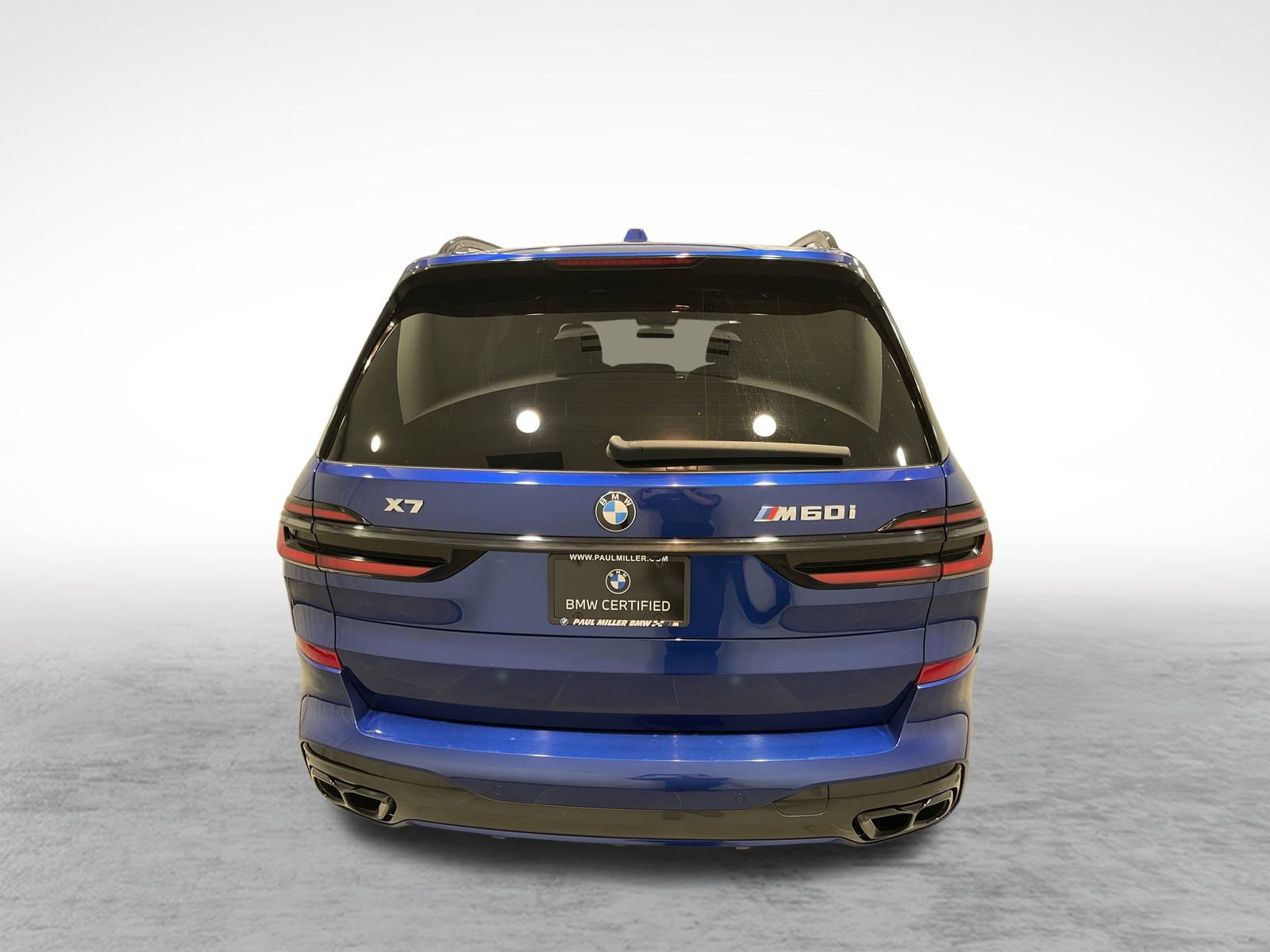 Used 2024 BMW X7 M60i w/ Executive Package image 33