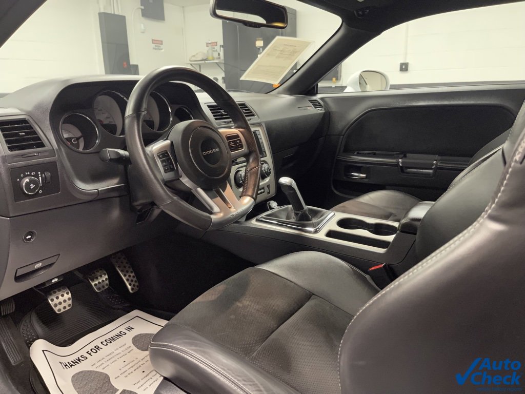 Used 2014 Dodge Challenger SRT8 image 13