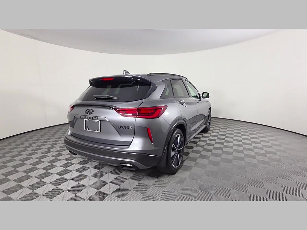 Used 2023 INFINITI QX50 Sport FWD image 6