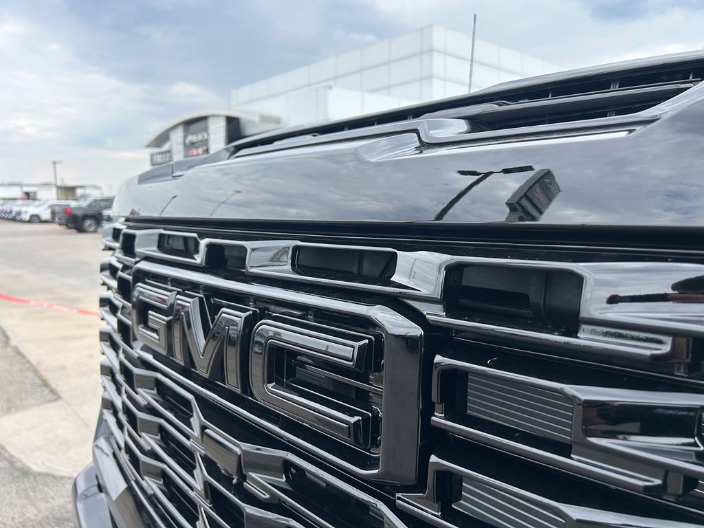 New 2026 GMC Sierra 3500 Denali Ultimate w/ LPO, Black Badging Package AWD/4WD image 11