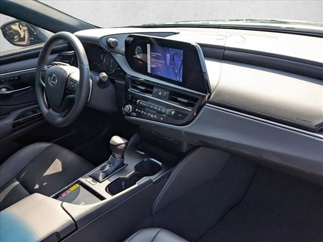 Used 2025 Lexus ES 300h w/ Premium Package image 21