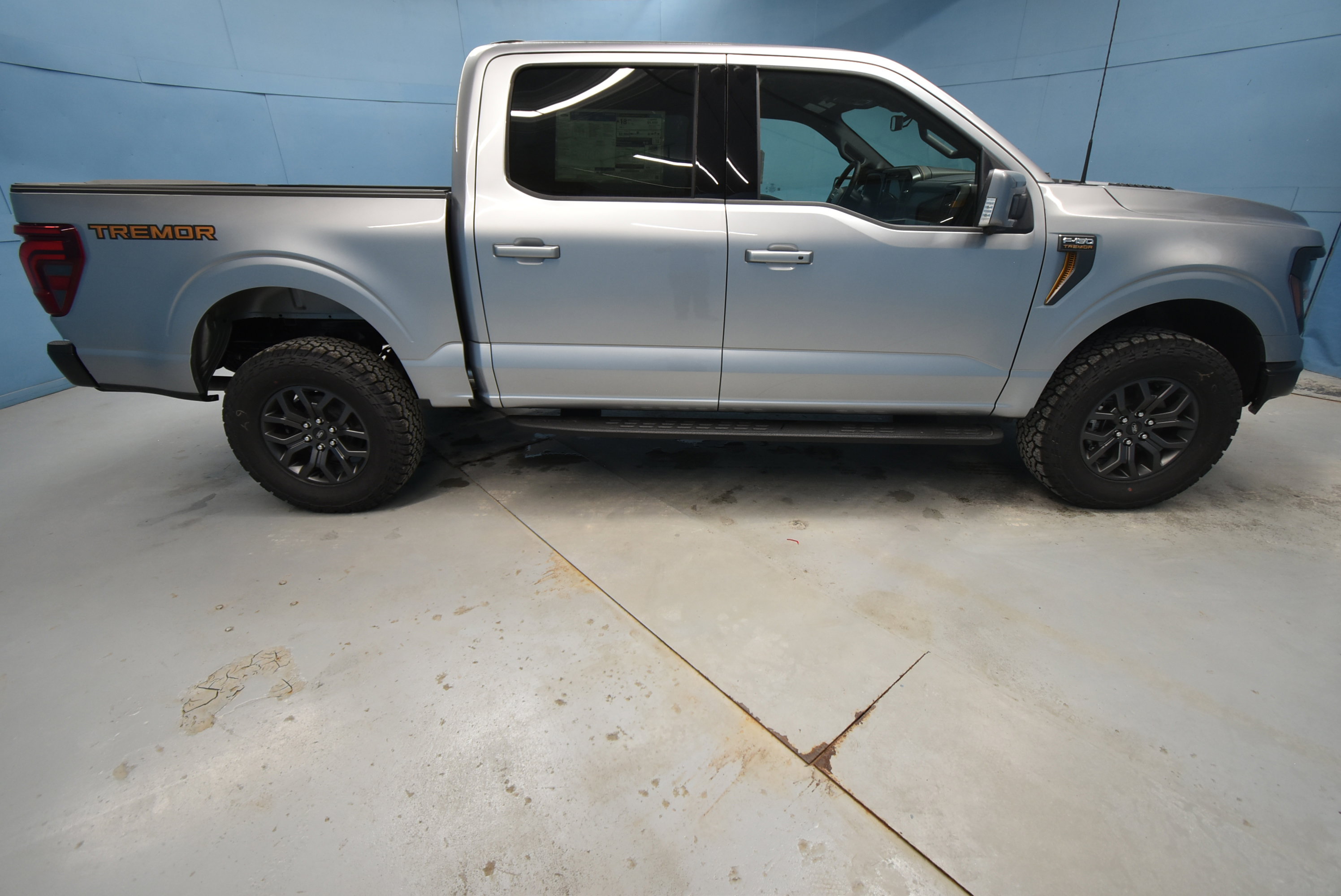 New 2025 Ford F150 Tremor w/ Equipment Group 402A High image 33