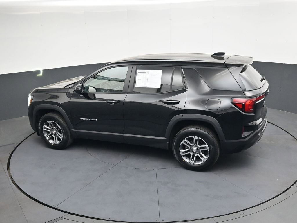 Used 2025 GMC Terrain Elevation AWD/4WD image 32