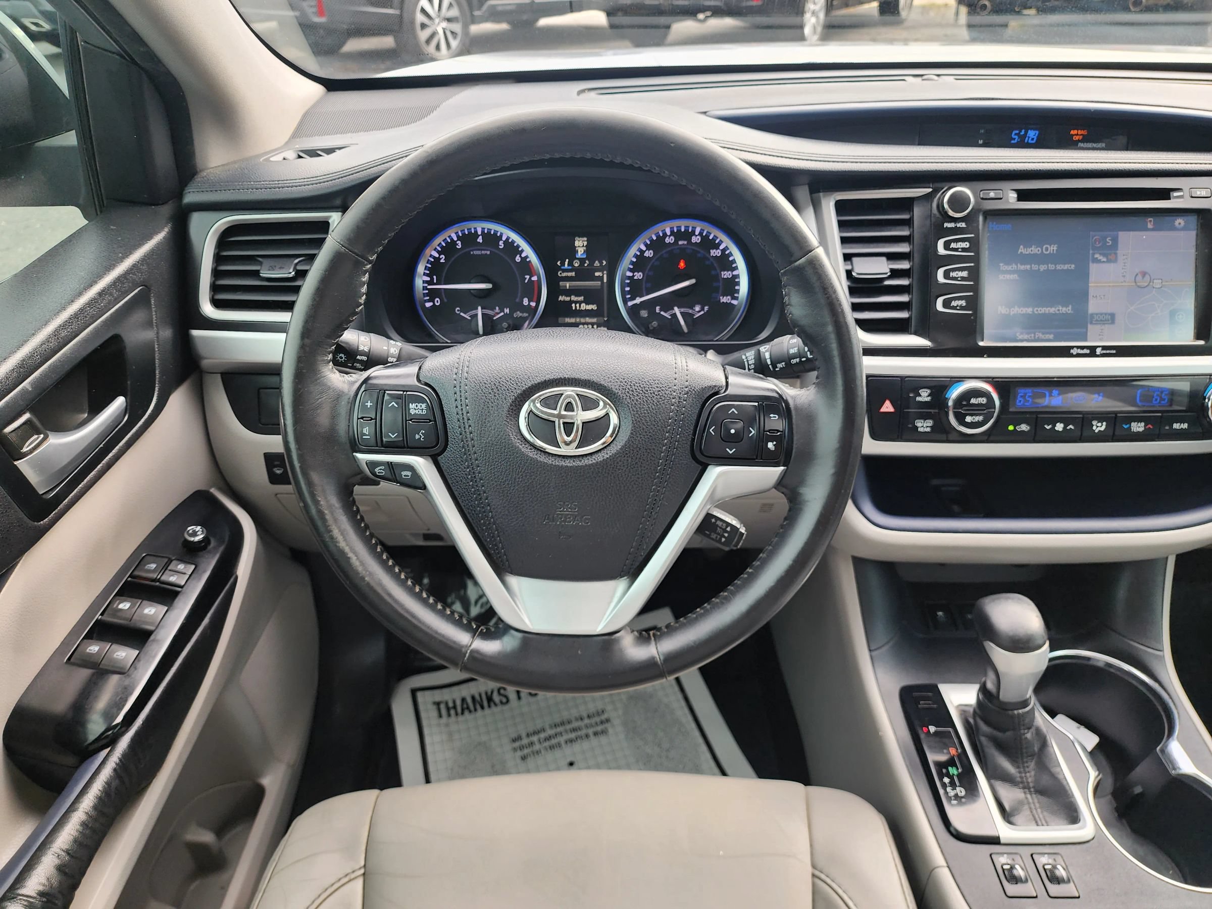 Used 2015 Toyota Highlander XLE AWD/4WD image 10