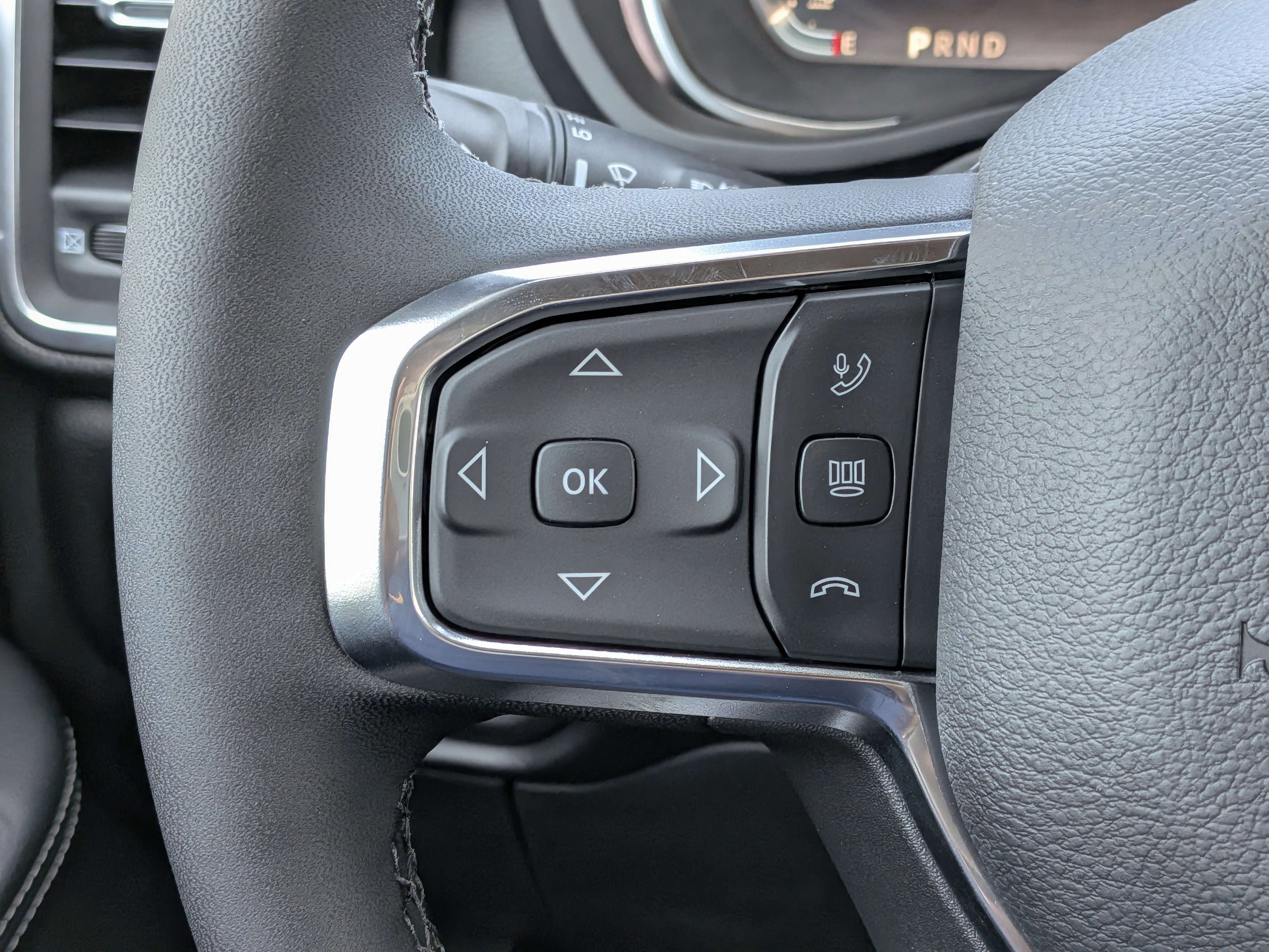 New 2026 RAM 2500 Laramie AWD/4WD image 24