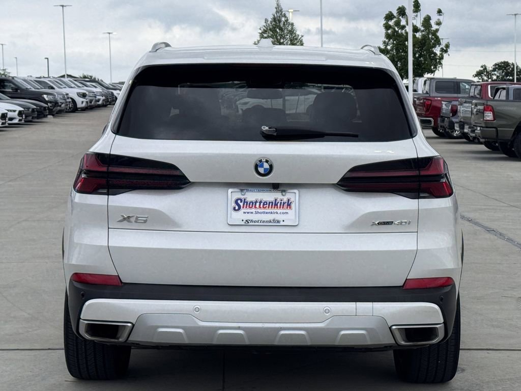 Used 2024 BMW X5 xDrive40i w/ Premium Package AWD/4WD image 5