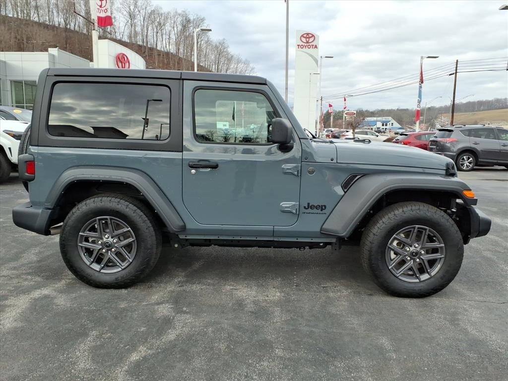 Used 2024 Jeep Wrangler Sport image 3