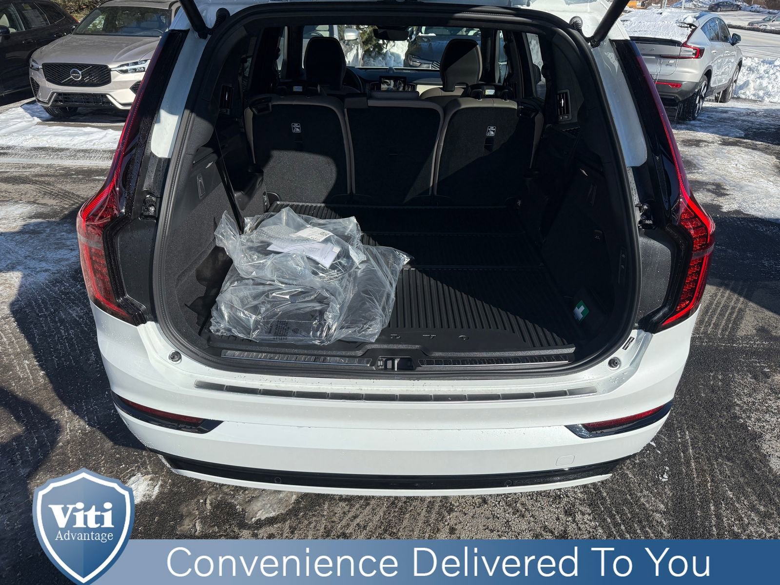 New 2026 Volvo XC90 T8 Ultra w/ Lounge Package image 24