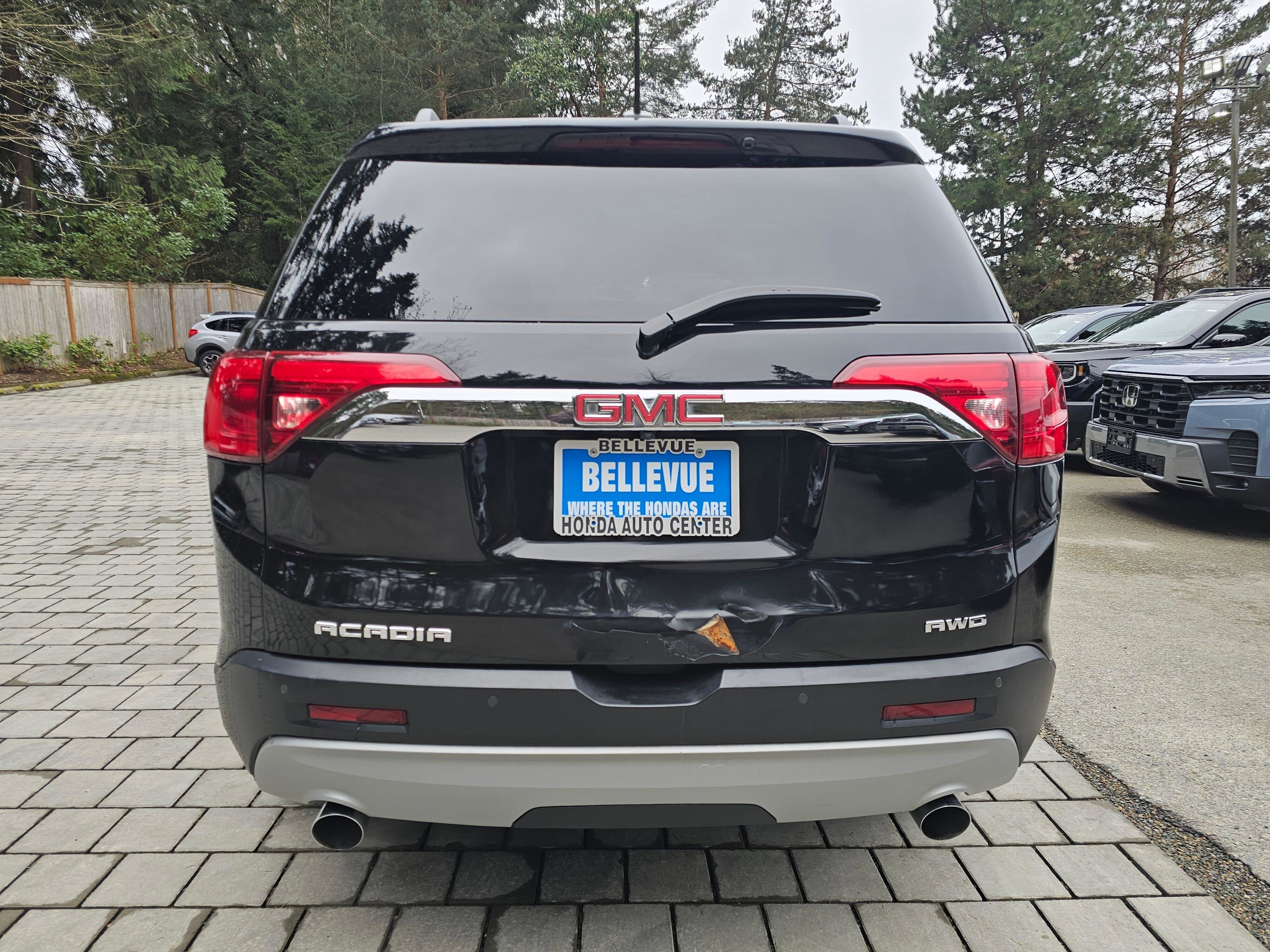 Used 2019 GMC Acadia SLT w/ LPO, Cargo Package AWD/4WD image 5