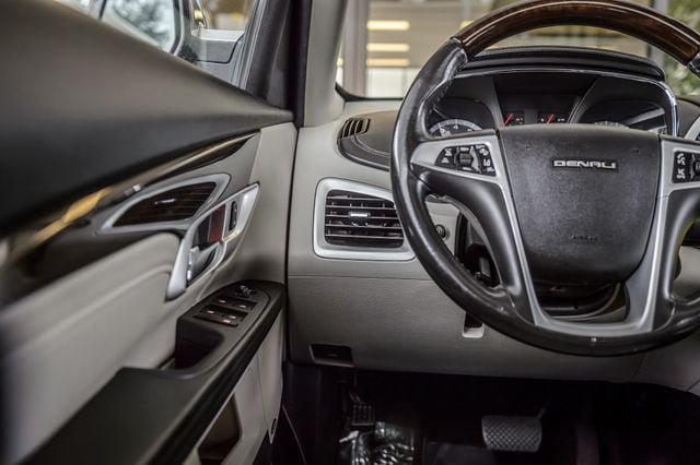Used 2017 GMC Terrain Denali FWD image 27