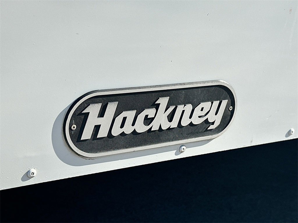 Used 2018 Isuzu NPR image 27