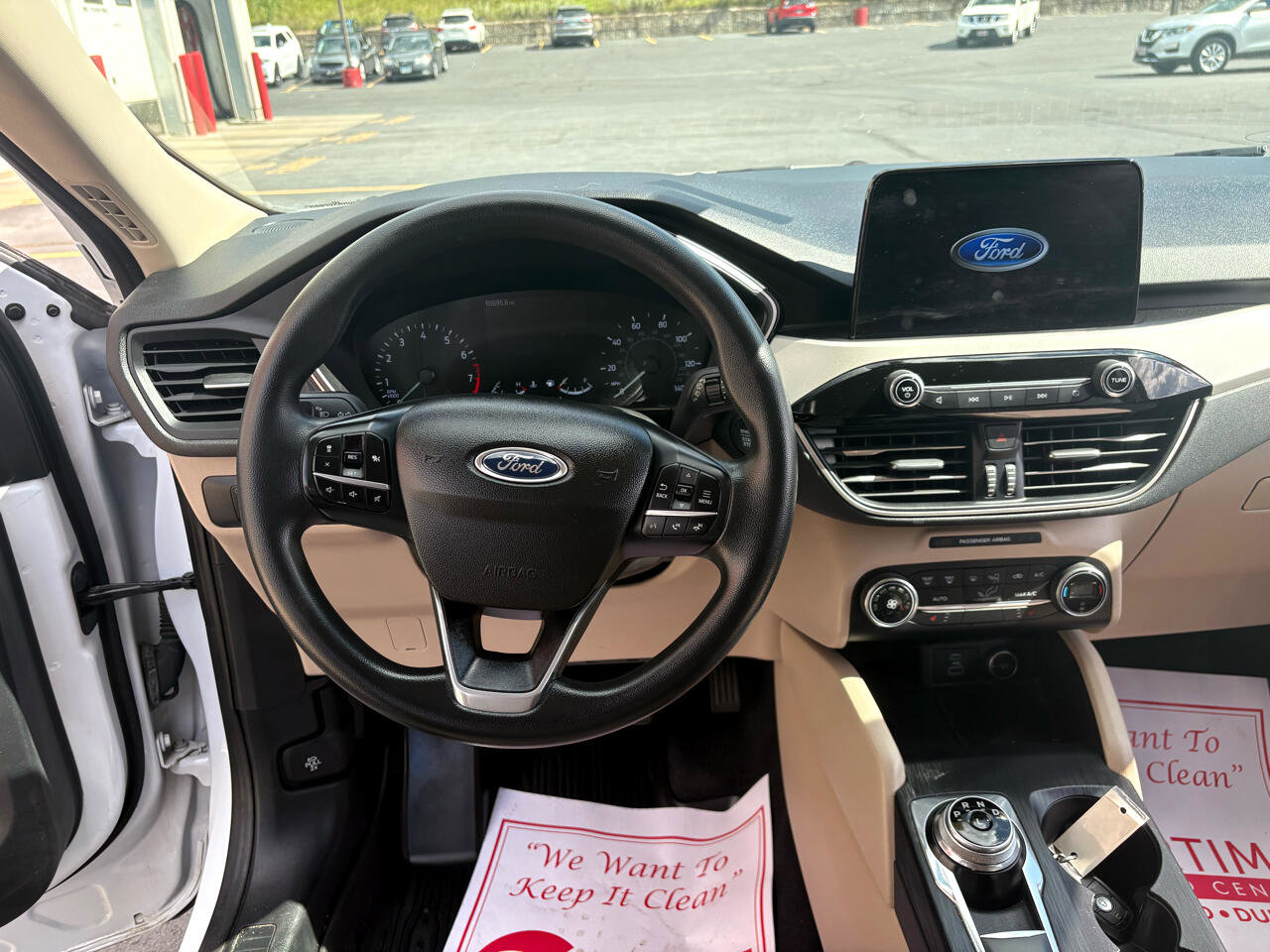 Used 2020 Ford Escape SE image 10