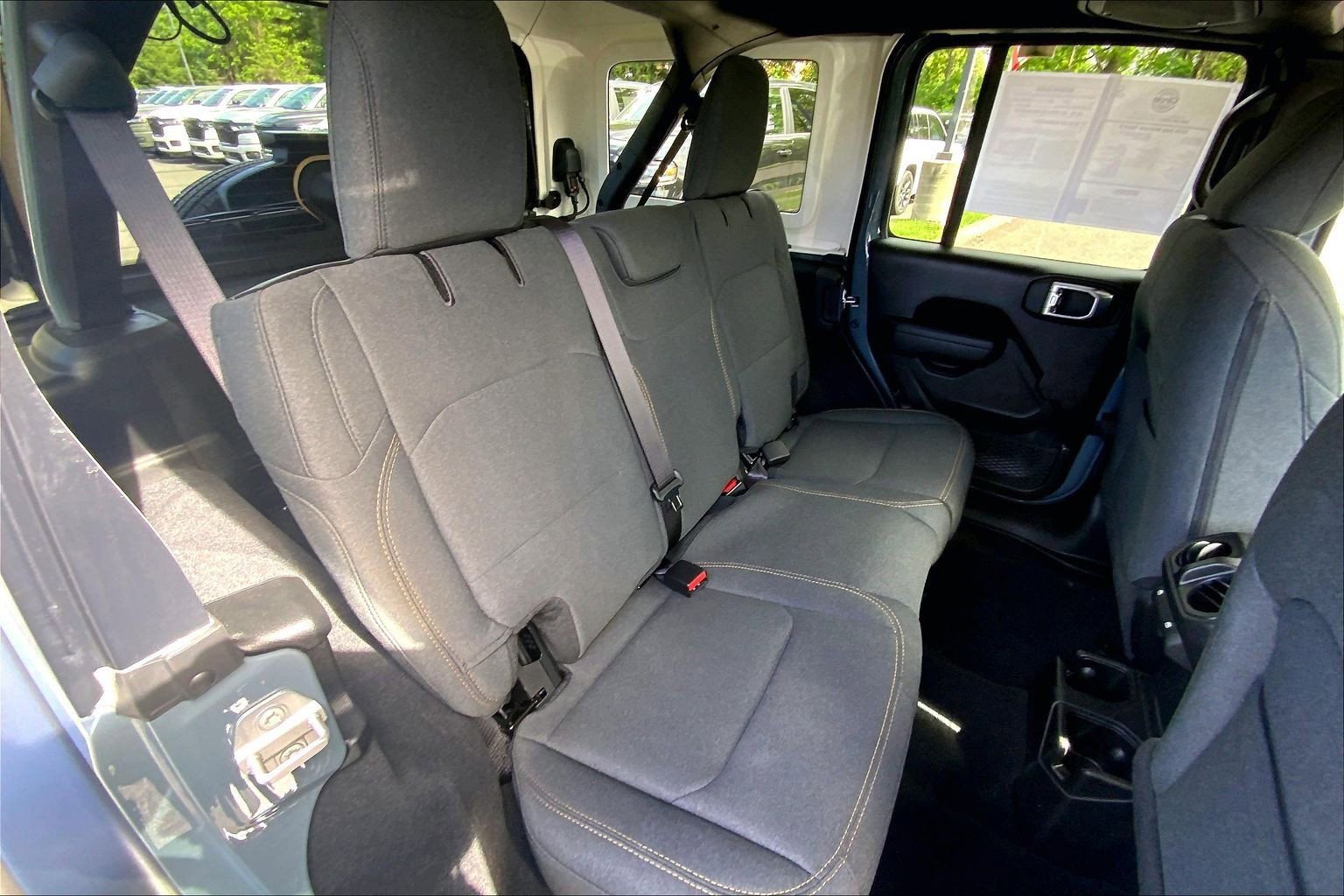 Certified 2025 Jeep Wrangler Unlimited Sport AWD/4WD image 19
