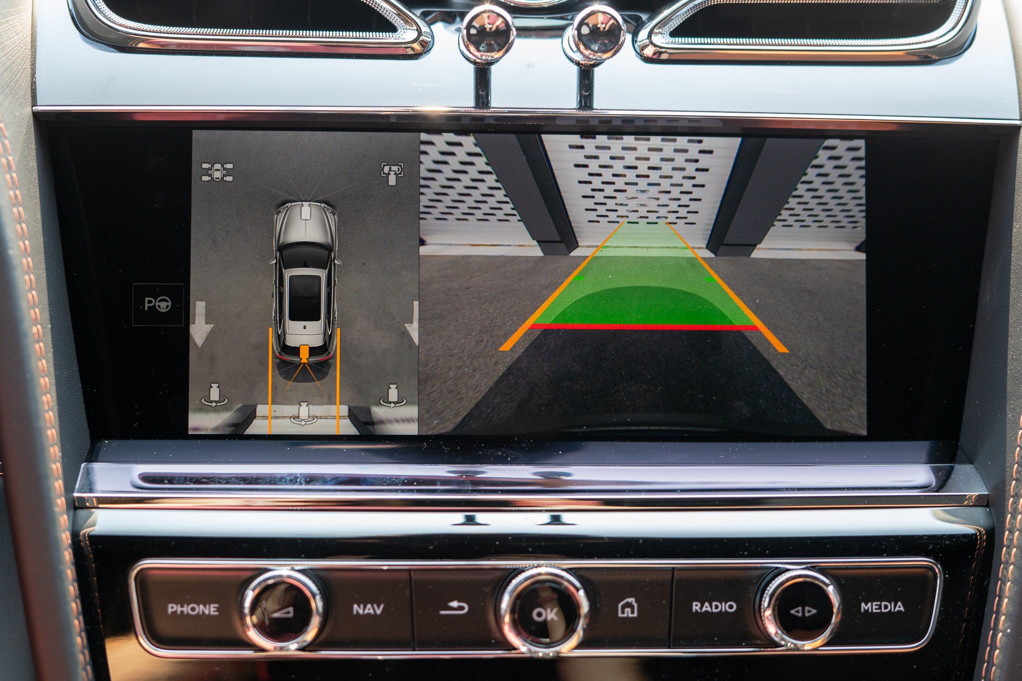 New 2026 Bentley Bentayga AWD/4WD image 24
