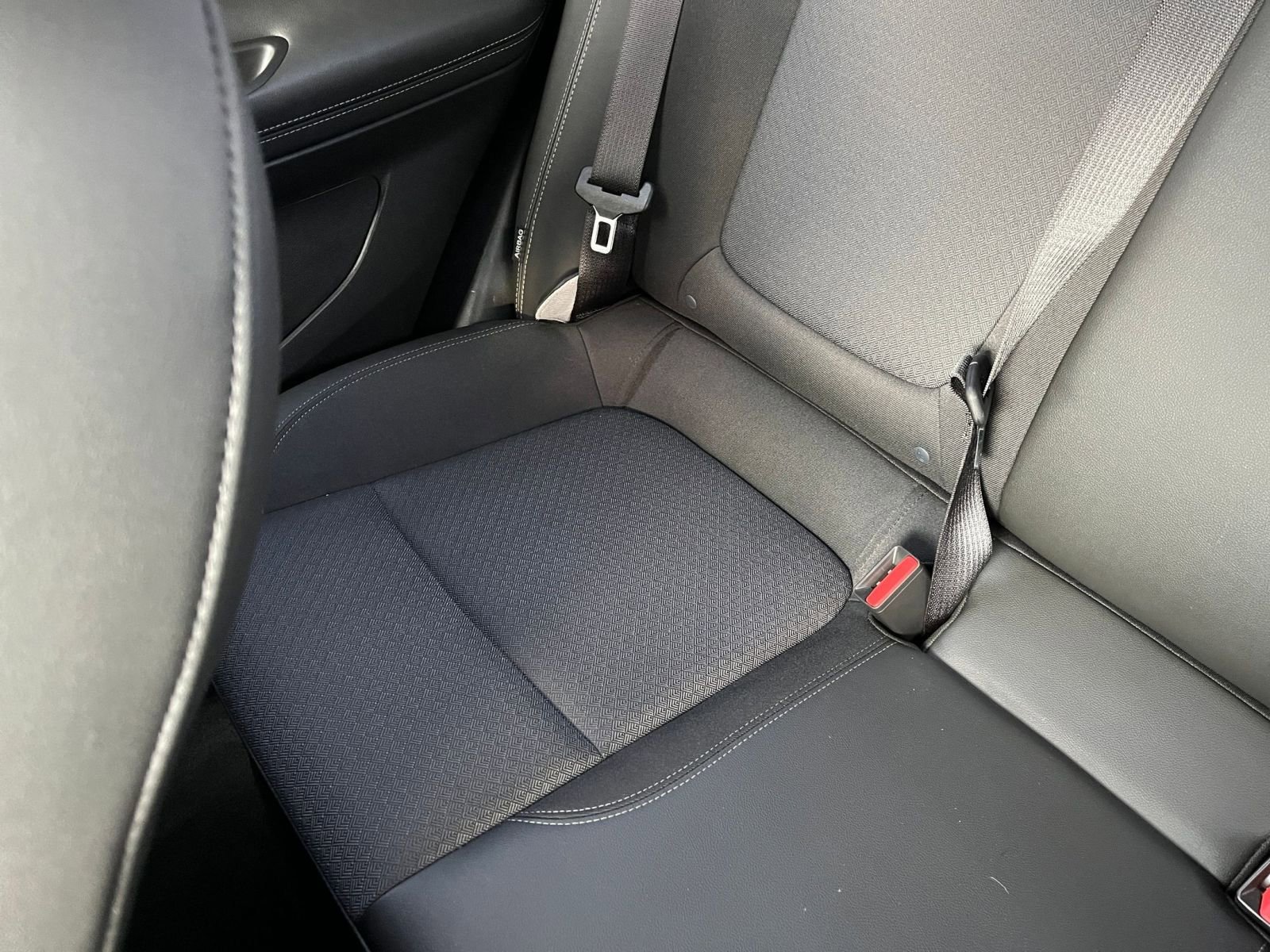 Used 2025 Buick Encore GX Preferred image 40