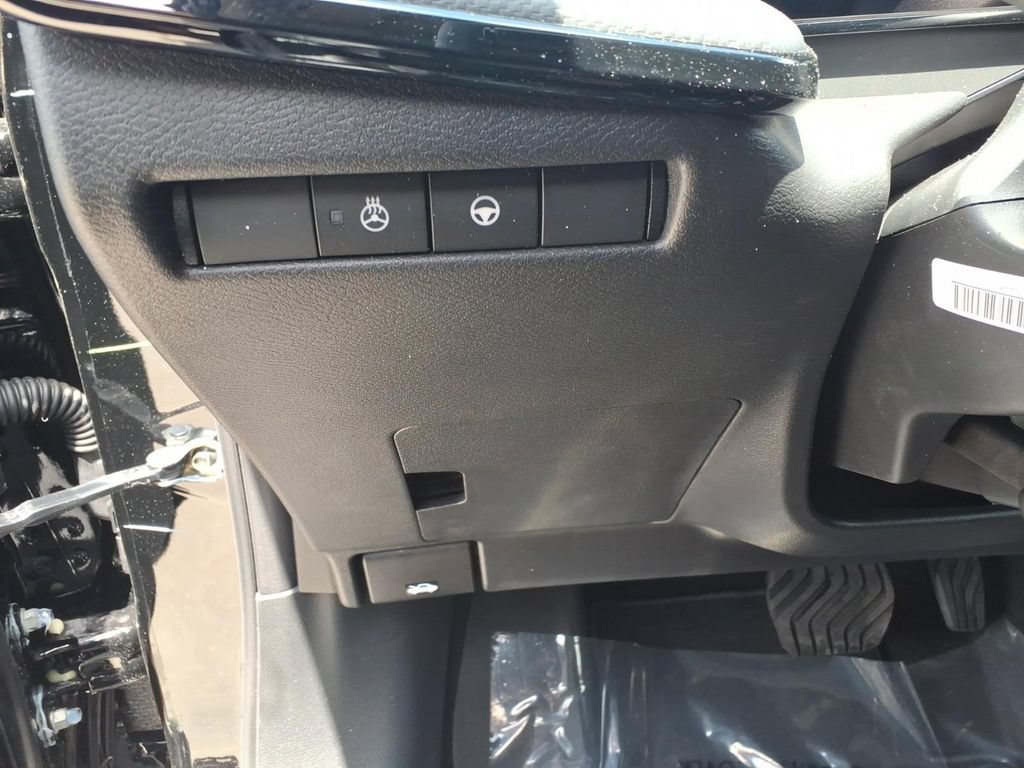 New 2026 Nissan Kicks SR w/ SR Premium Package AWD/4WD image 20
