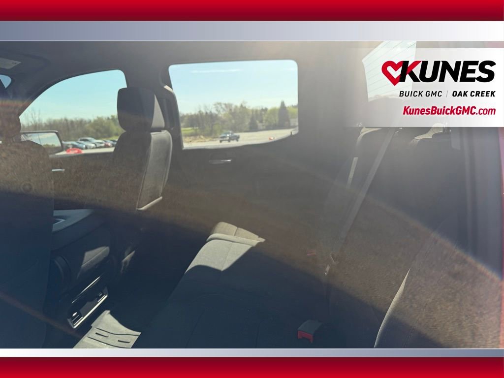 Used 2022 Chevrolet Silverado 1500 Custom w/ LPO, Blackout Package AWD/4WD image 6