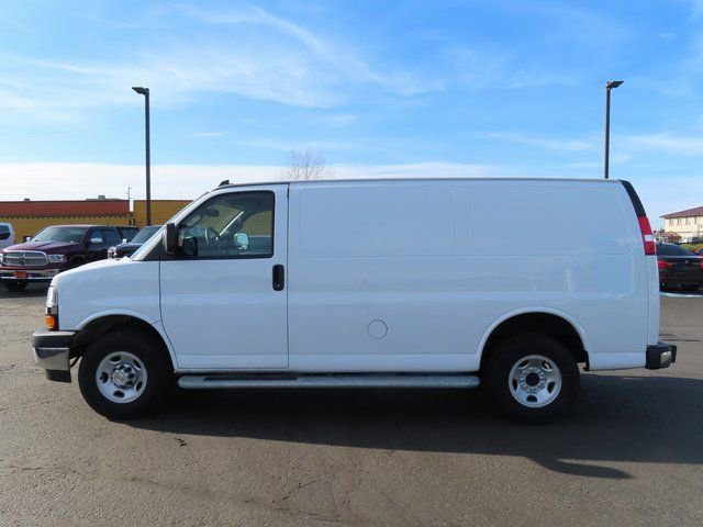 Used 2024 Chevrolet Express 2500 w/ Driver Convenience Package image 5