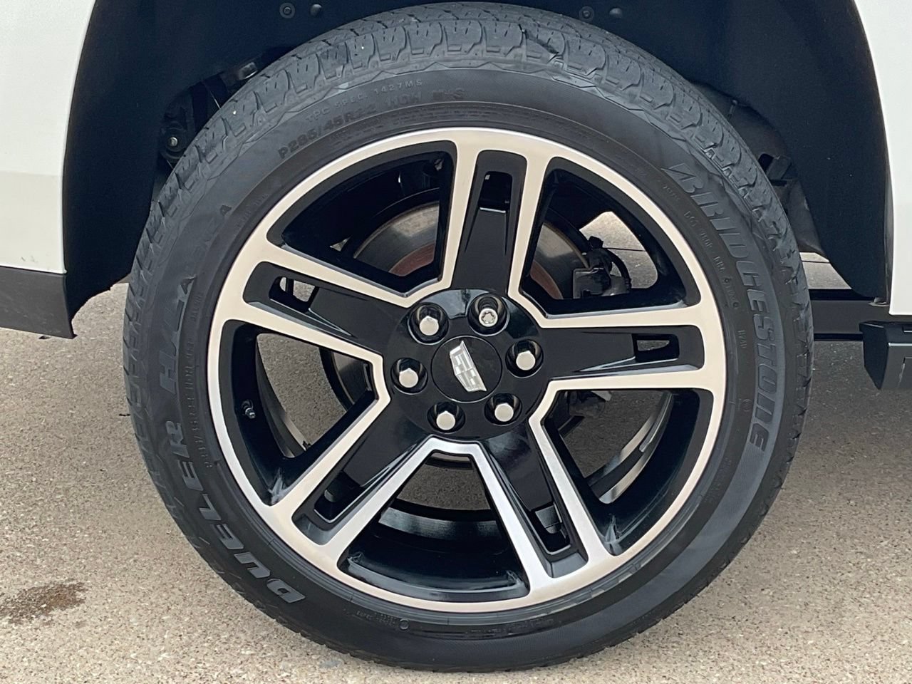 Used 2017 Cadillac Escalade Premium Luxury AWD/4WD image 7