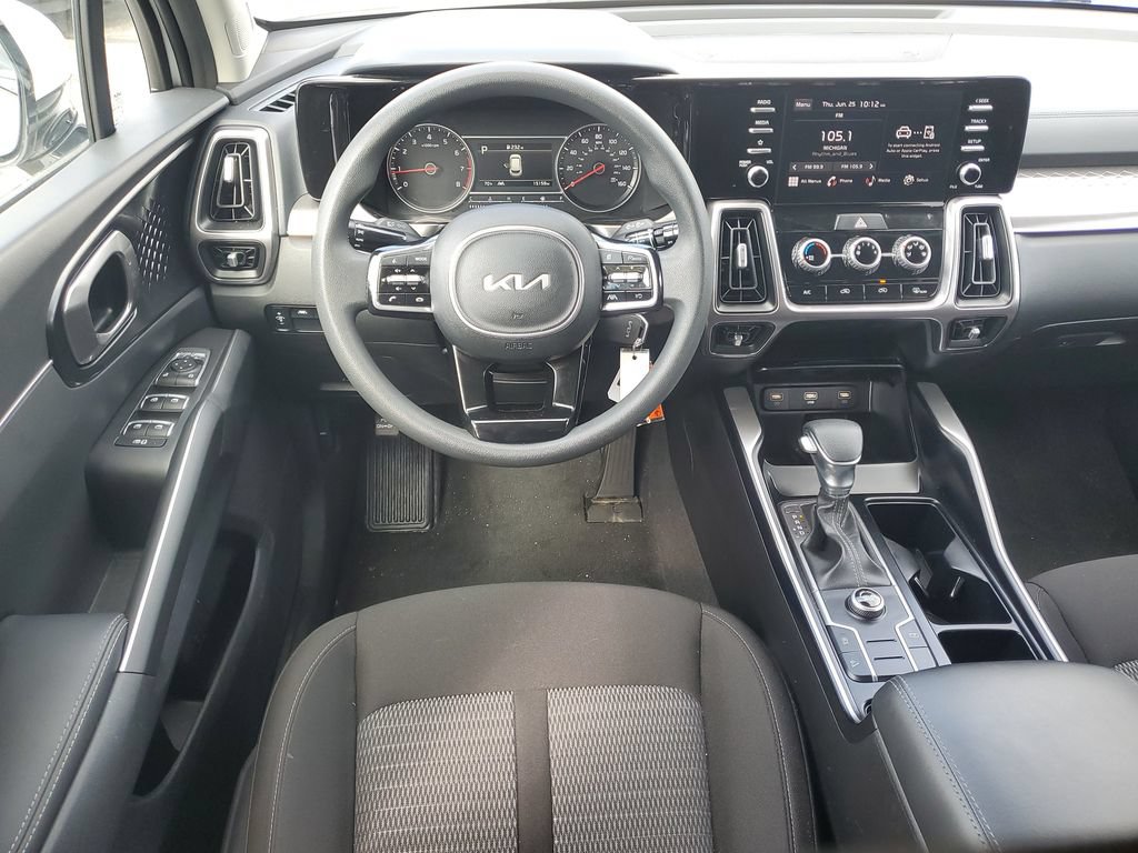 Certified 2023 Kia Sorento LX FWD image 23