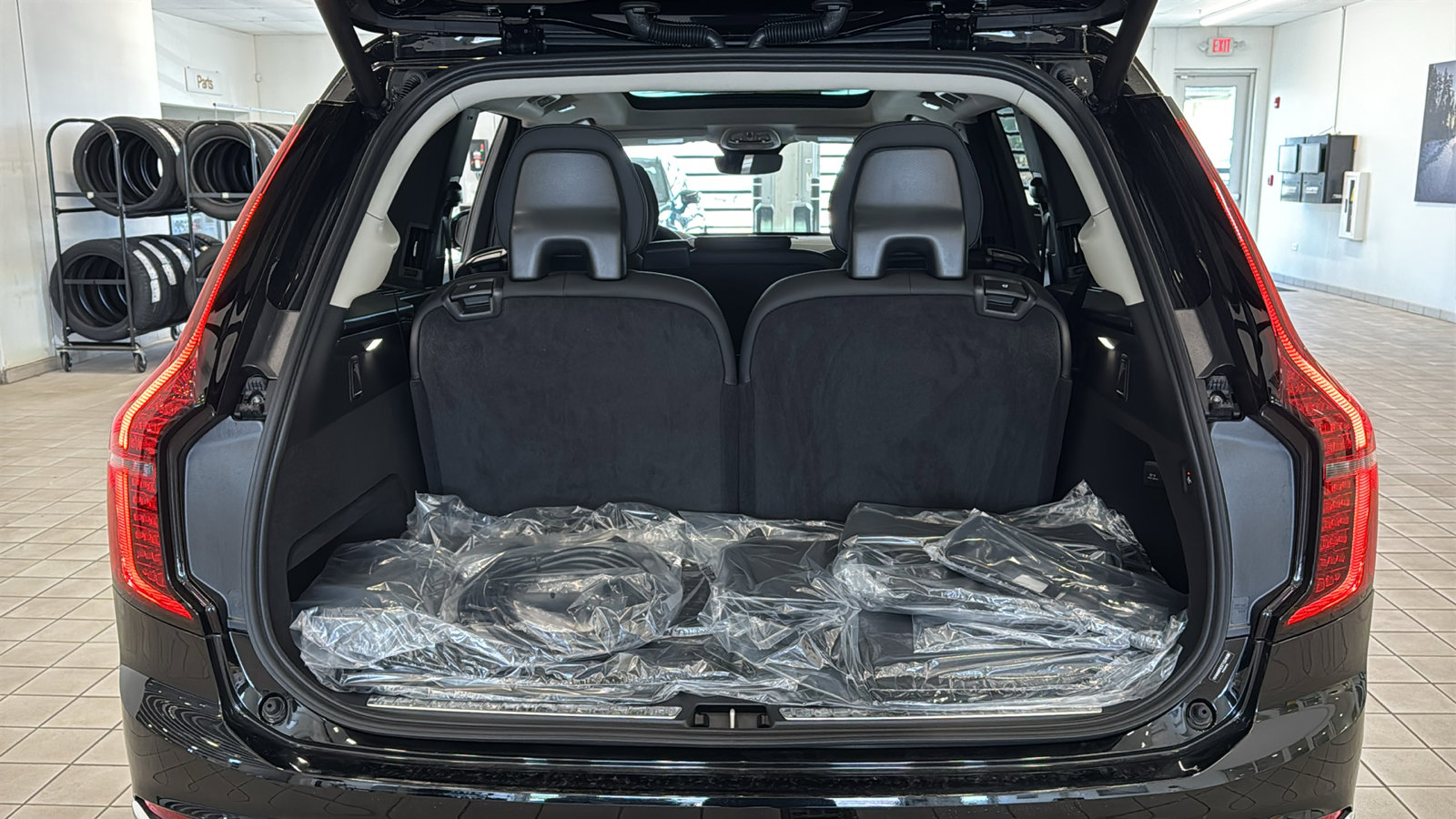 New 2026 Volvo XC90 T8 Plus w/ Protection Package AWD/4WD image 30