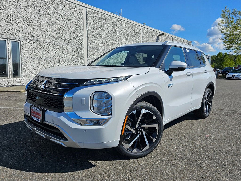 New 2025 Mitsubishi Outlander SEL