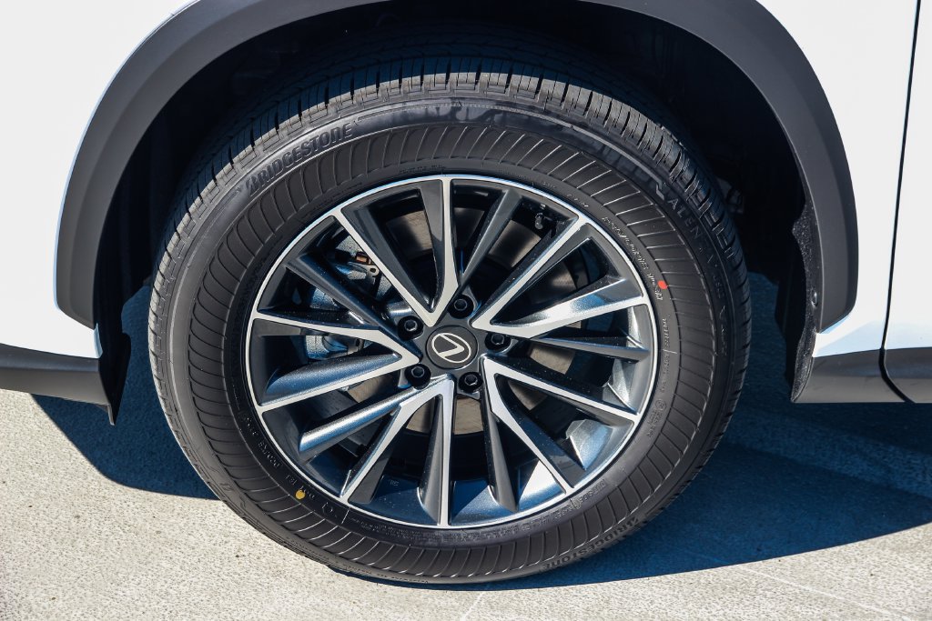 Used 2026 Lexus NX 450h+ AWD w/ Accessory Package (Z2) image 10