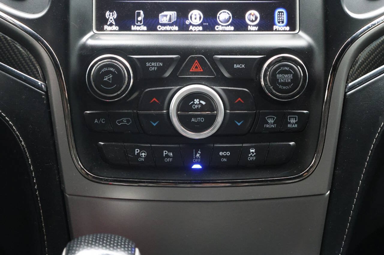 Used 2017 Jeep Grand Cherokee SRT AWD/4WD image 21