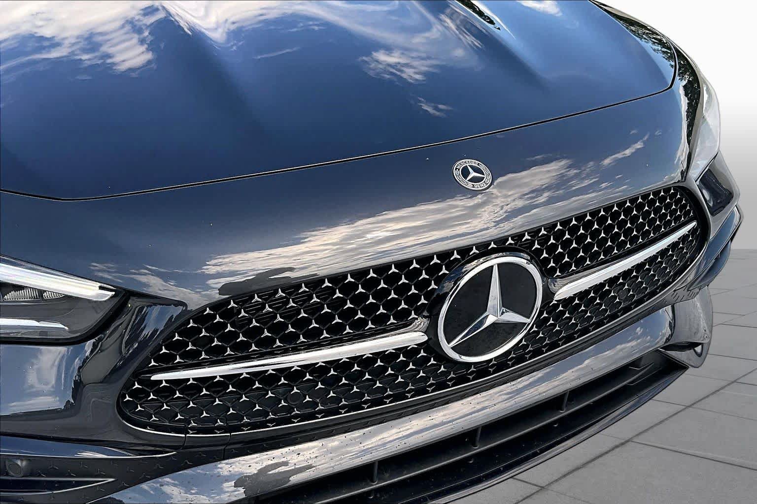 Used 2024 Mercedes-Benz CLE 450 4MATIC Coupe image 57