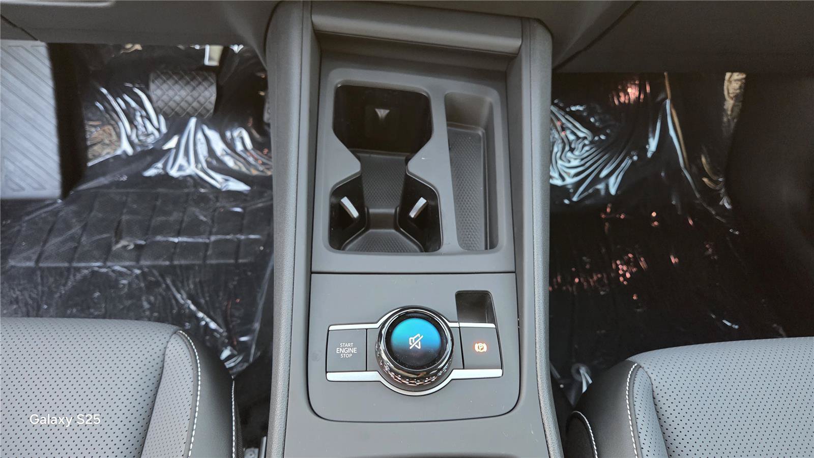 New 2026 Volkswagen Tiguan SE FWD image 22
