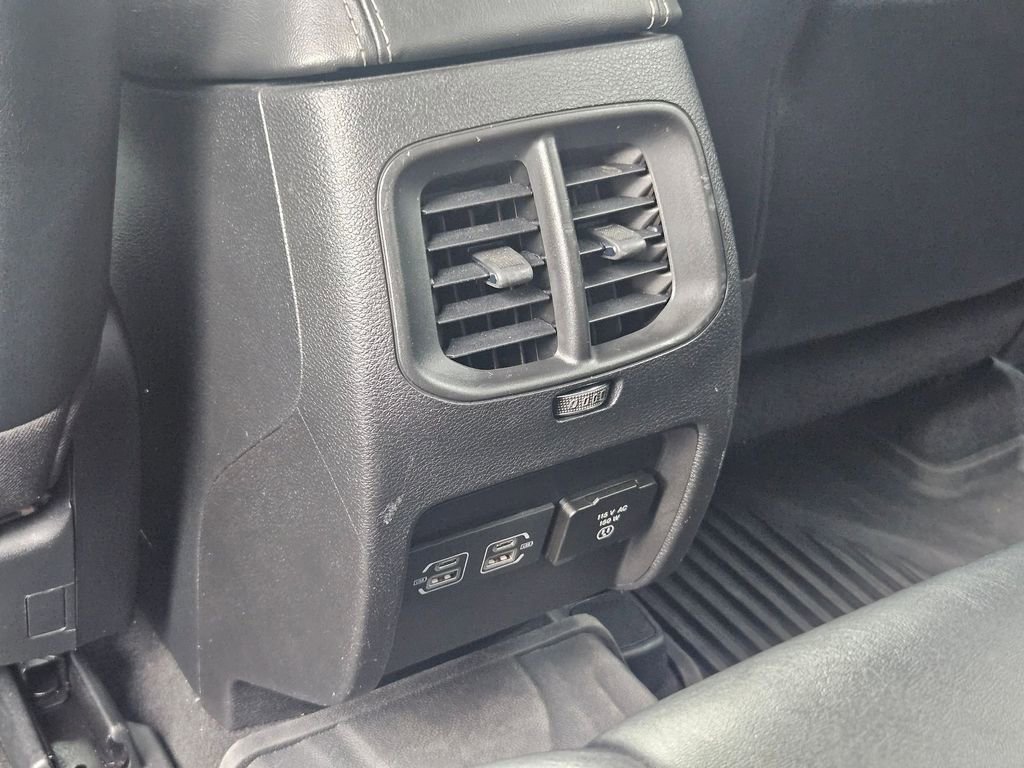 Used 2022 Jeep Cherokee Latitude Lux w/ Mopar Interior Package image 29