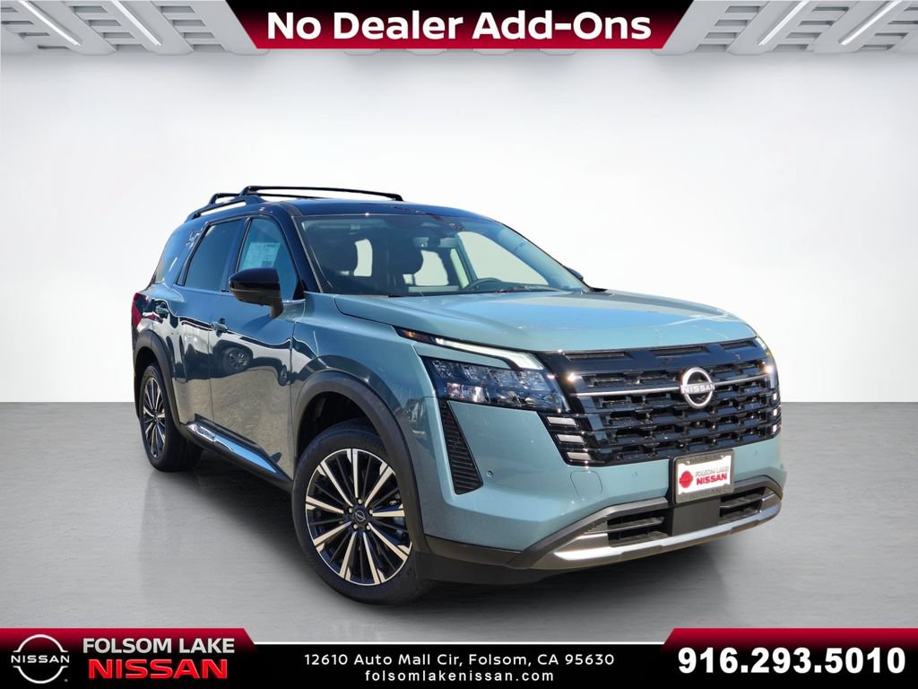 New 2026 Nissan Pathfinder Platinum w/ Cargo Package